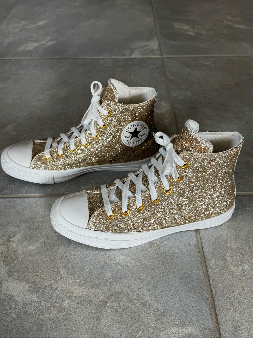 Gold glitter high top converse - Picture 4 of 10